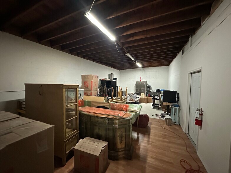 More Photos Of 2732 6th Ave S, Saint Petersburg Light Manufacturing For Sale