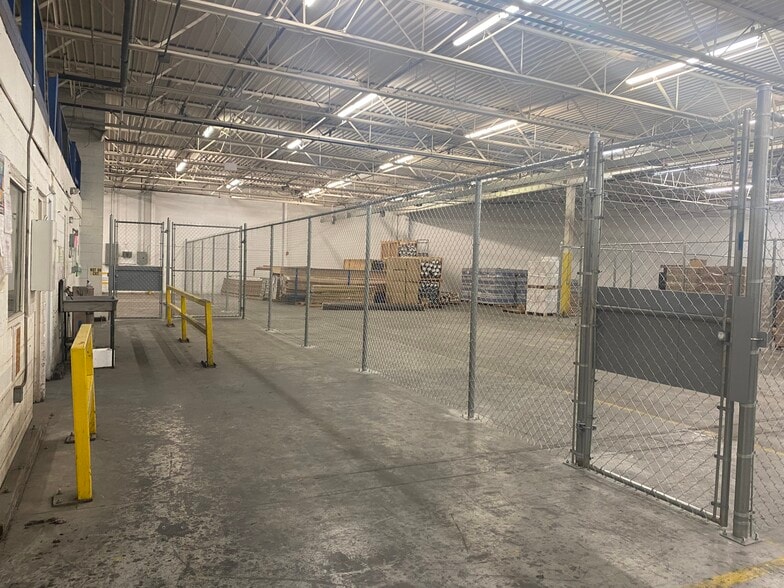 More Photos Of 179 Merrimon Ave, Weaverville Warehouse For Lease