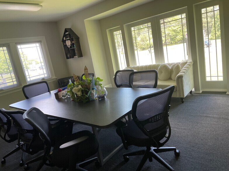 More Photos Of 2409 Pennington Rd, Pennington Office For Lease