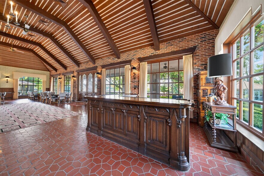 More Photos Of 1461 Highway EE, Winfield Specialty For Sale