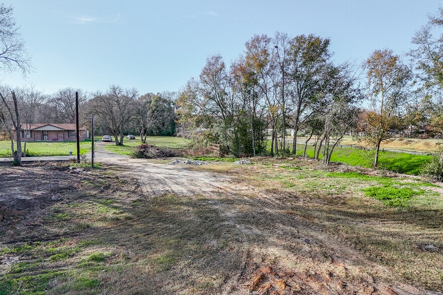 More Photos Of 9722 Willow St, Houston Land For Sale