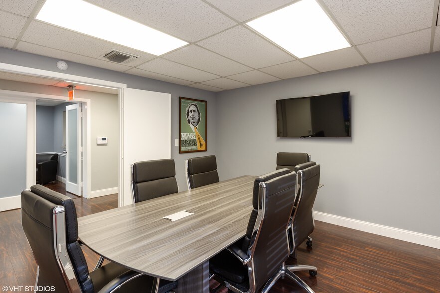 More Photos Of 212 SE 8th St, Fort Lauderdale Office Residential For Sale