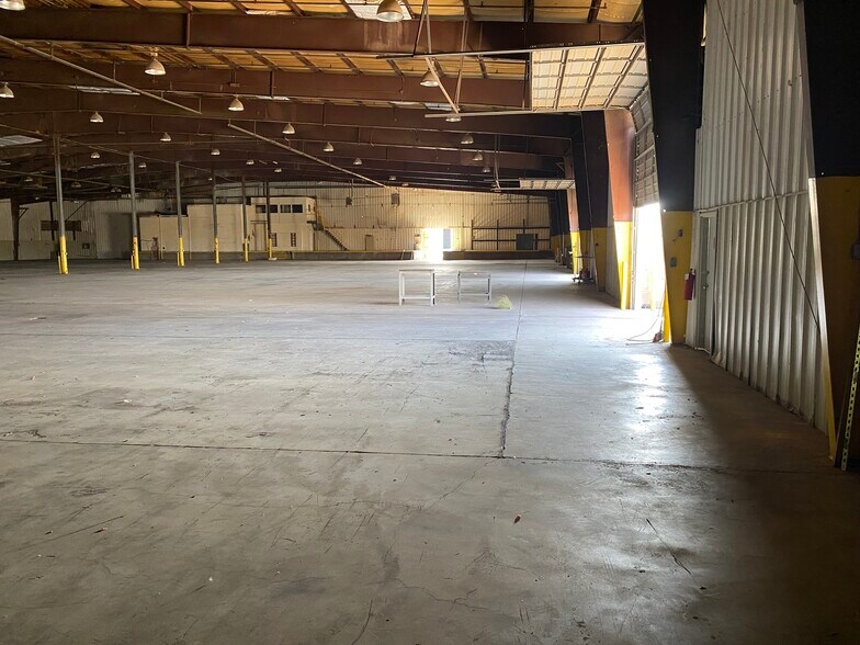 More Photos Of 1474 N VIP Blvd, Casa Grande Manufacturing For Sale