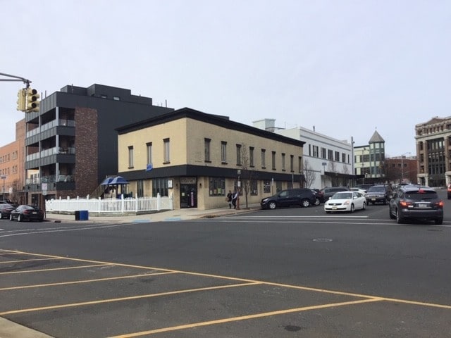 More Photos Of 601 Lake Ave, Asbury Park Office Residential For Lease