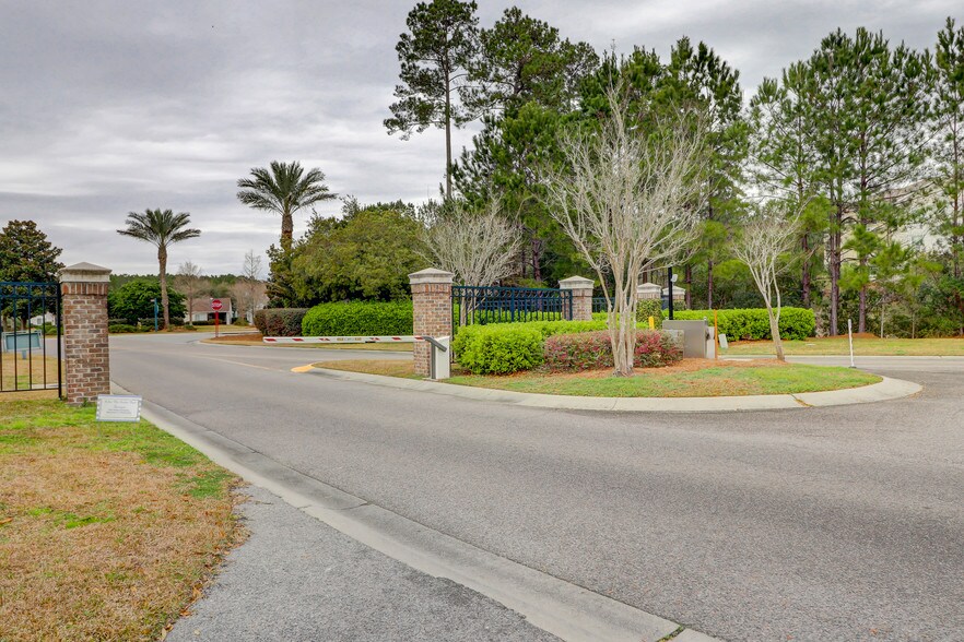 More Photos Of 10 William Pope Dr, Bluffton Office For Sale