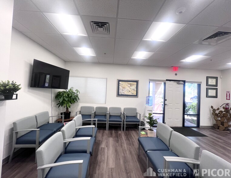 More Photos Of 1751 W Orange Grove Rd, Tucson Medical For Sale