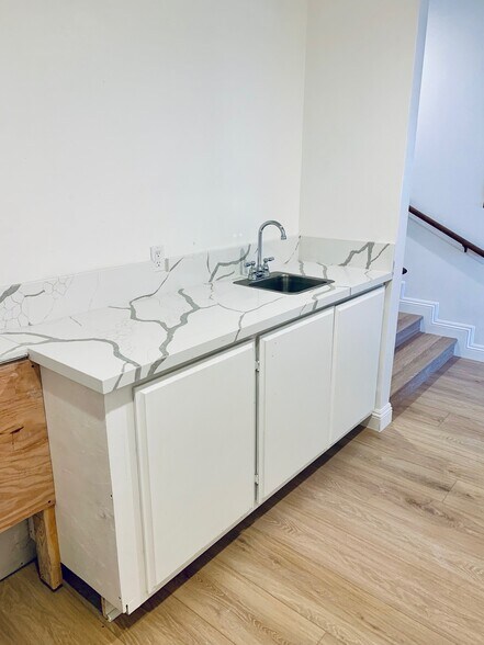 More Photos Of 1401 N El Camino Real, San Clemente Loft Creative Space For Lease