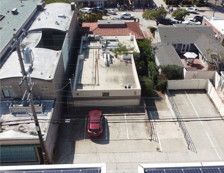 More Photos Of 7737 Herschel Ave, La Jolla Medical For Lease