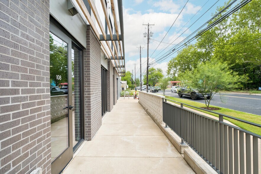 More Photos Of 2209 S First St, Austin Apartments For Sale