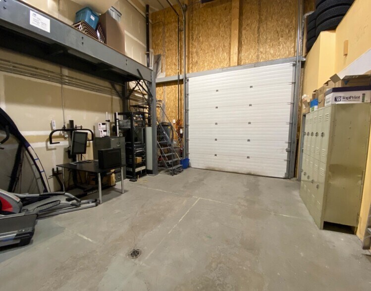 More Photos Of 12110 40th St SE, Calgary Warehouse For Sale