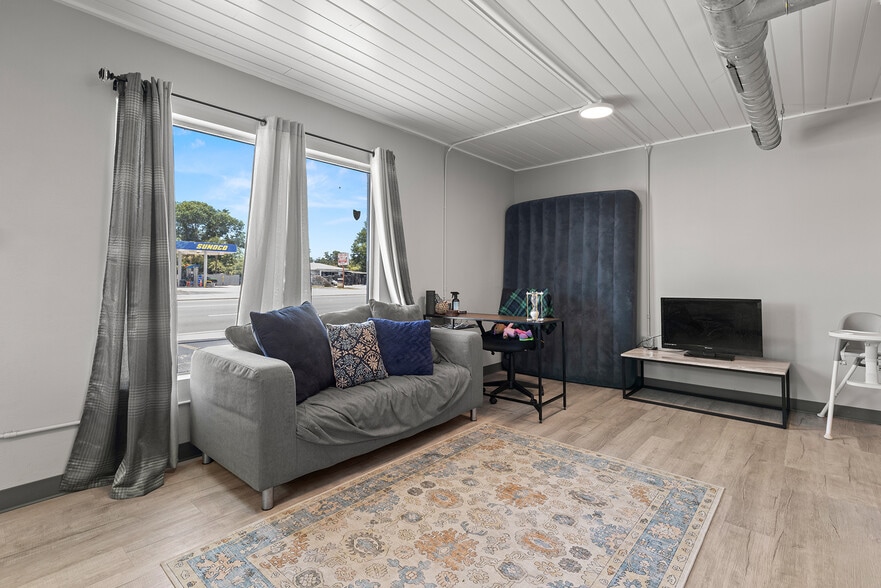 More Photos Of 10589 Seminole Blvd, Largo Apartments For Sale