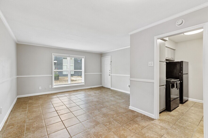 More Photos Of 3499 Evergreen Dr, Houston Apartments For Sale