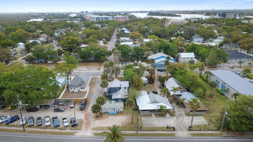 More Photos Of 324 N Orange St, New Smyrna Beach Multifamily For Sale