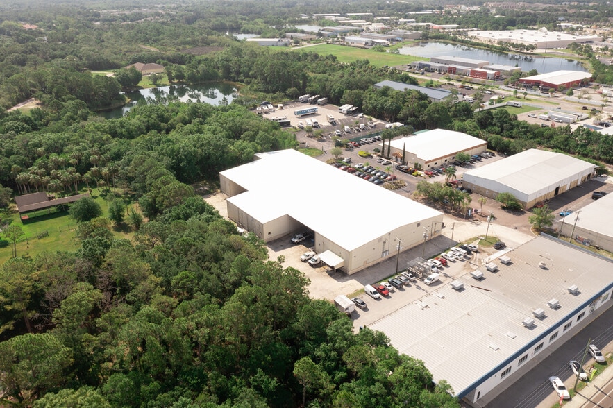 More Photos Of 9937 Race Track Rd, Tampa Manufacturing For Lease