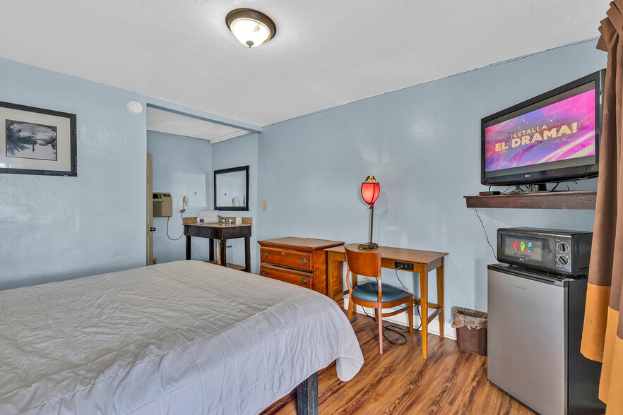 More Photos Of 1150 S Federal Hwy, Dania Beach Hotel For Sale