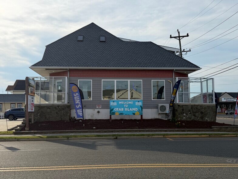 More Photos Of 2600 Park Blvd, Wildwood Storefront Retail Residential For Sale