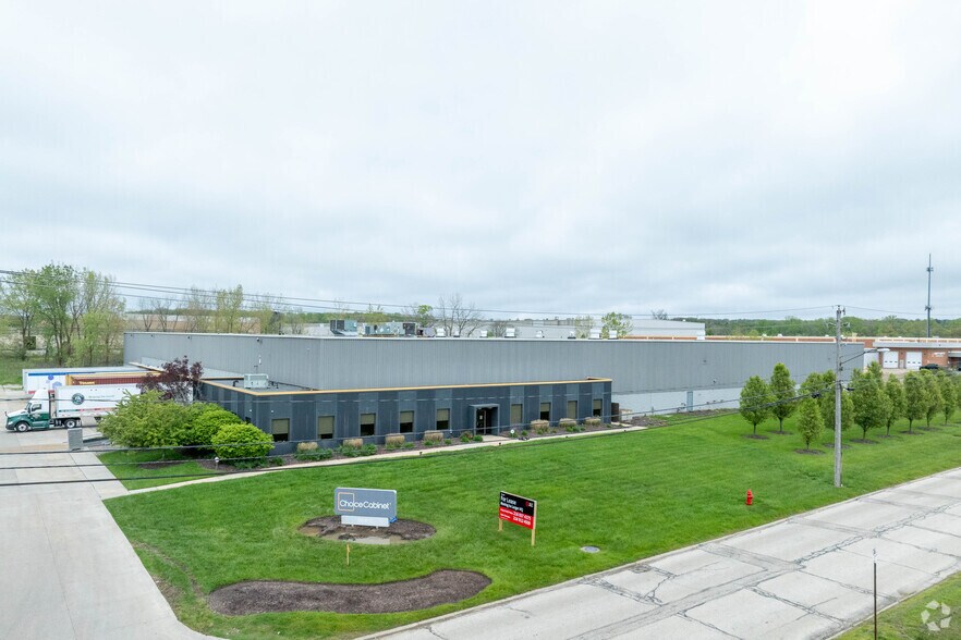 More Photos Of 26401 Fargo Ave, Bedford Heights Warehouse For Lease