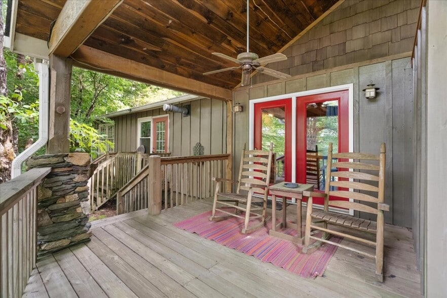 More Photos Of 9420 Hwy 52, Chatsworth Hospitality For Sale