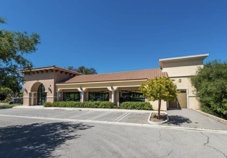 More Photos Of 1316 Newbury Rd, Thousand Oaks Freestanding For Sale