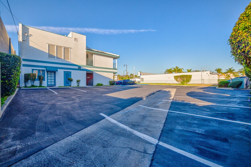 More Photos Of 16336 Whittier Blvd, Whittier Medical For Sale