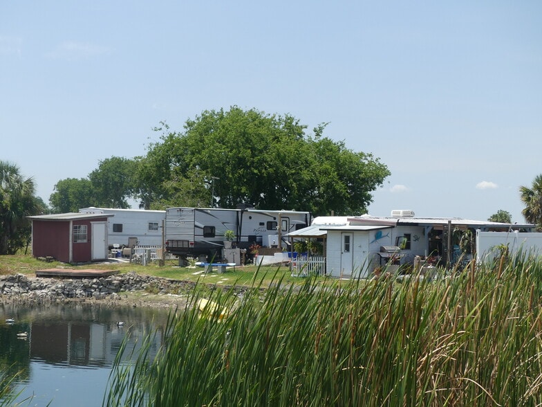 More Photos Of 8951 HWY 78 W, Okeechobee Multifamily For Sale