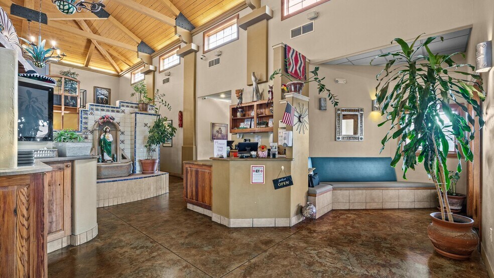 More Photos Of 3245 I-70 Business Loop, Clifton Restaurant For Sale