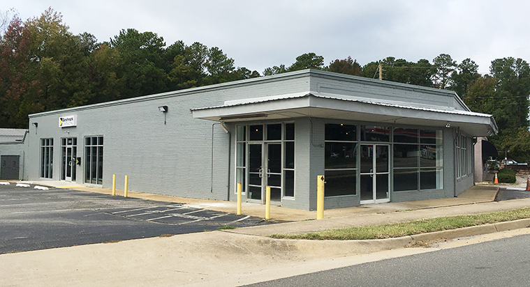 Primary Photo Of 8650 Brook Rd, Glen Allen Showroom For Lease