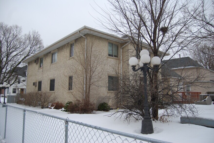 More Photos Of 2800 Stevens Ave, Minneapolis Multifamily For Sale
