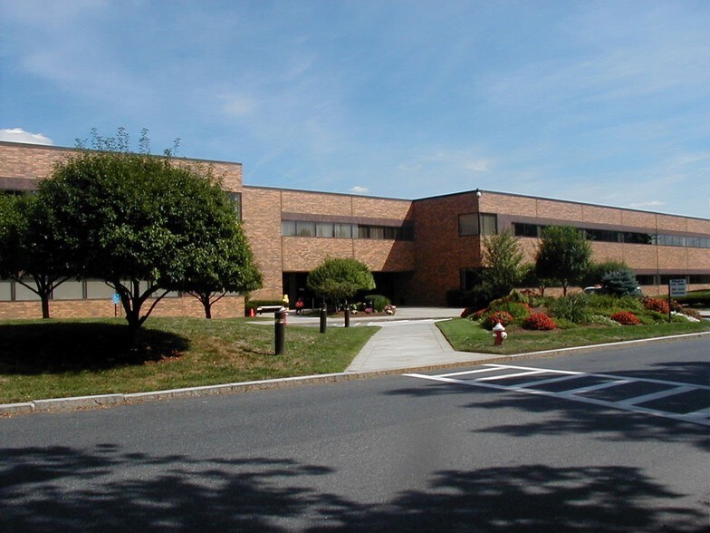 More Photos Of 333 South St, Shrewsbury Office For Sale
