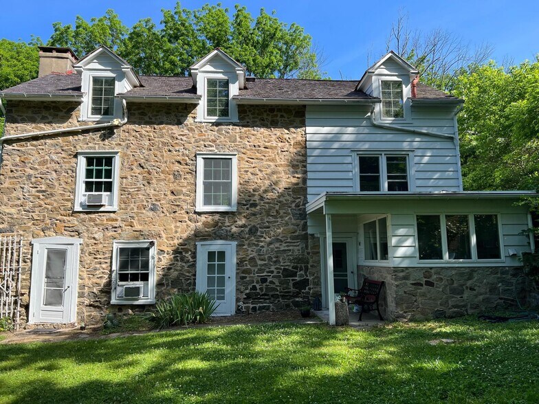 More Photos Of 6230 Lower York Rd, New Hope Freestanding For Sale