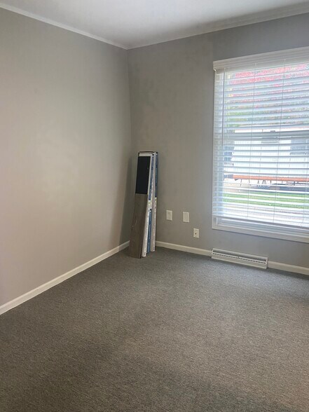 More Photos Of 225 E Liberty St, Medina Office For Lease