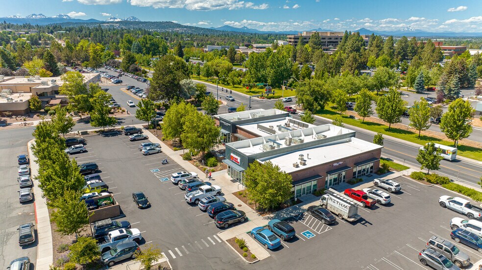 More Photos Of 1500 NE Cushing Dr, Bend Restaurant For Lease