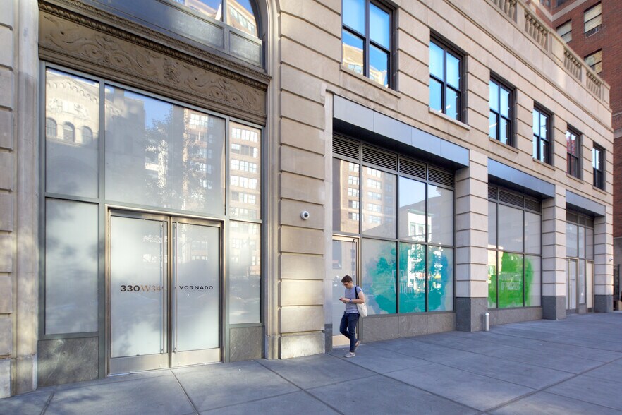 More Photos Of 330 W 34th St, New York Office For Lease