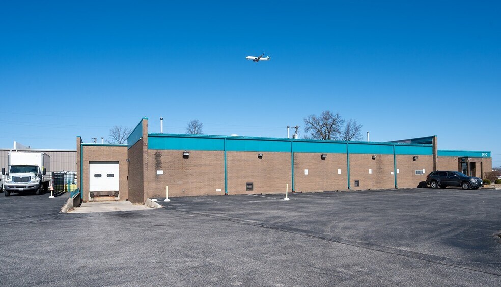 More Photos Of 2450 Production Dr, Indianapolis Warehouse For Sale