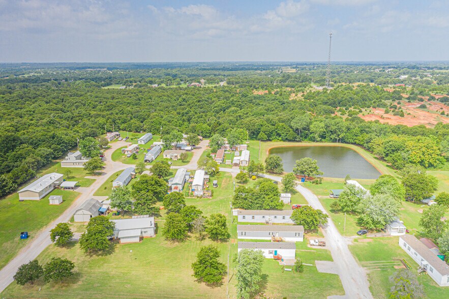 More Photos Of 3601 Granddaughter Ln, Harrah Manufactured Housing Mobile Home Park For Sale