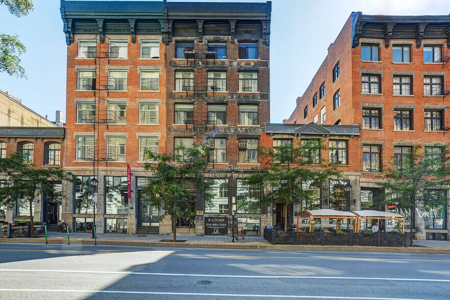 More Photos Of 110-112 Rue McGill, Montréal Apartments For Sale