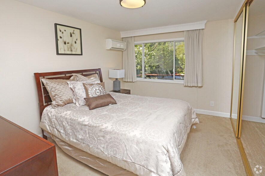 More Photos Of 20 E Main St, Los Gatos Apartments For Lease