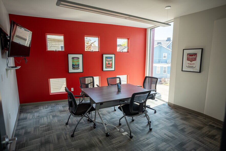 More Photos Of 5880 Ellsworth Ave, Pittsburgh Storefront Retail Office For Lease