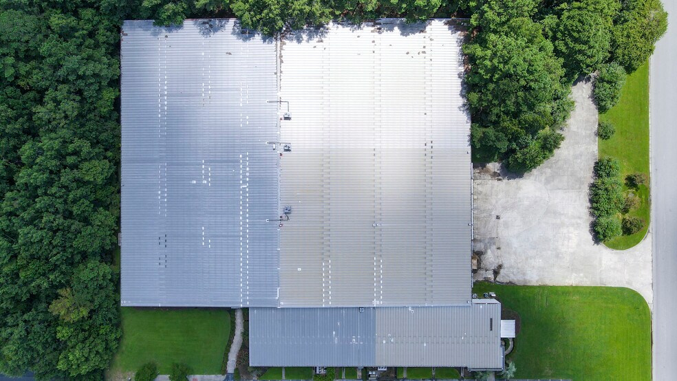 More Photos Of 104 Coleman Blvd, Savannah Warehouse For Sale