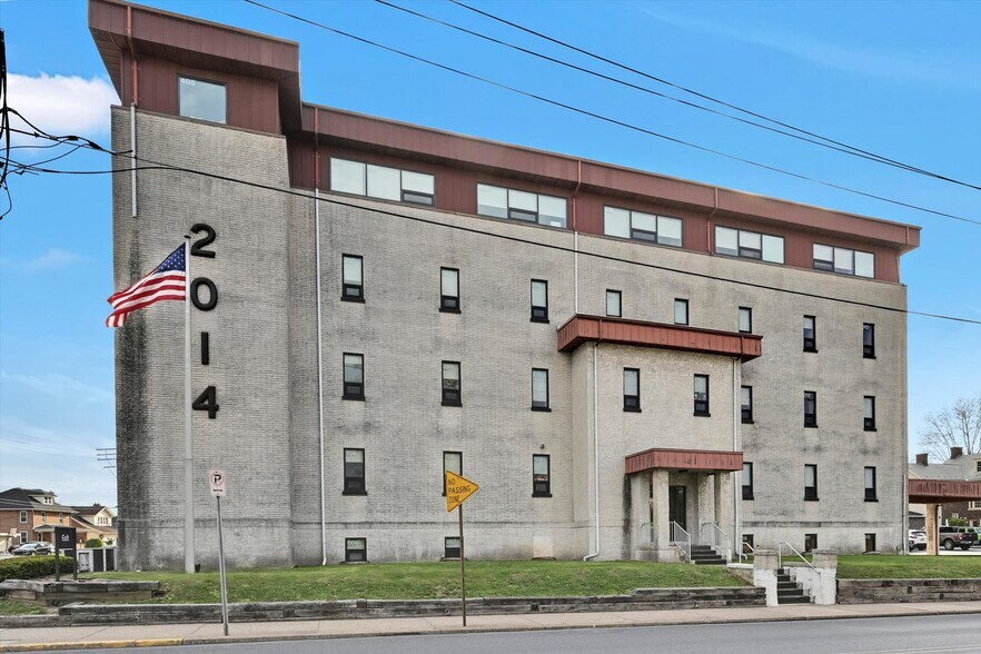More Photos Of 2014 Laubach Ave, Northampton Office For Sale