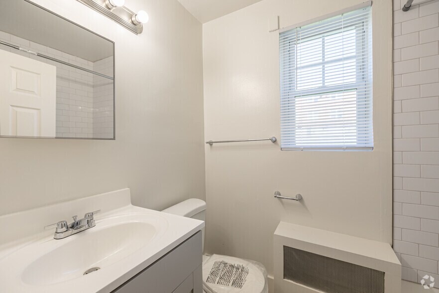 More Photos Of 1100 E Ramblewood Rd, Baltimore Apartments For Sale