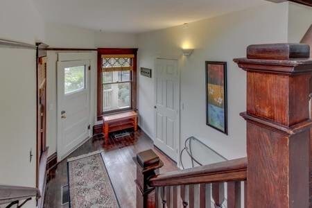More Photos Of 707 NE 5th St, McMinnville Office For Sale