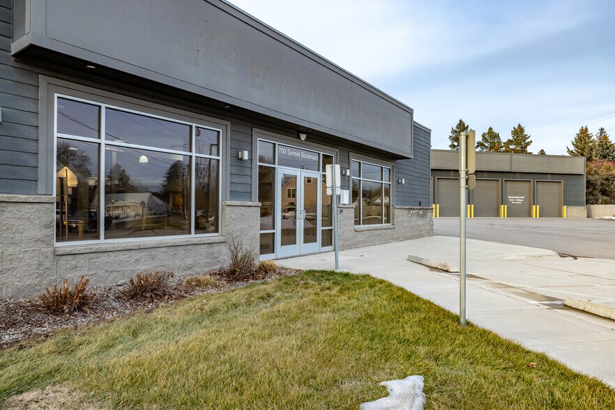 More Photos Of 115 W Wyoming St, Kalispell Warehouse For Sale