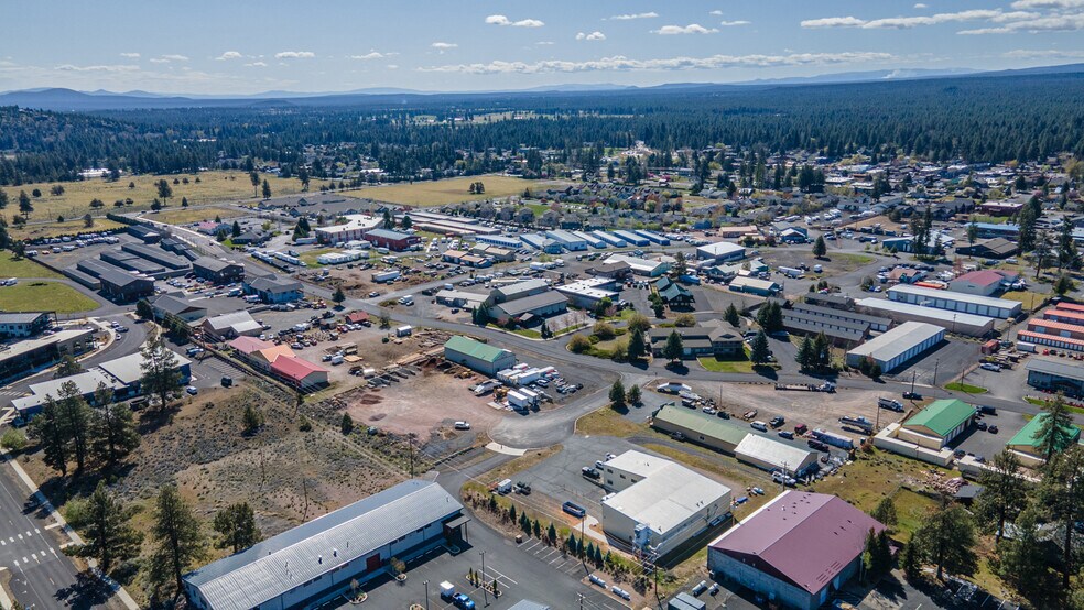 More Photos Of 723 N Curtis Ct, Sisters Industrial For Sale
