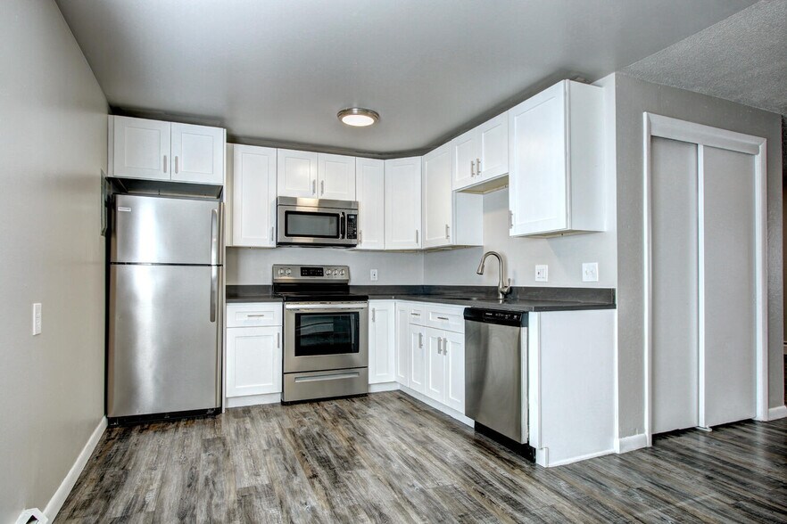 More Photos Of 5351-5361 Everett St, Arvada Apartments For Sale