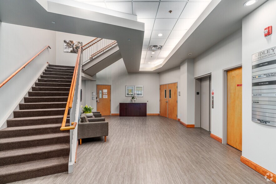 More Photos Of 1553 Chester Pike, Crum Lynne Medical For Lease