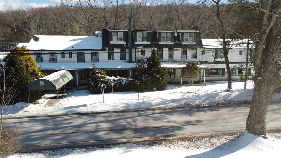 More Photos Of 248 S Sterling Rd, South Sterling Hotel For Sale