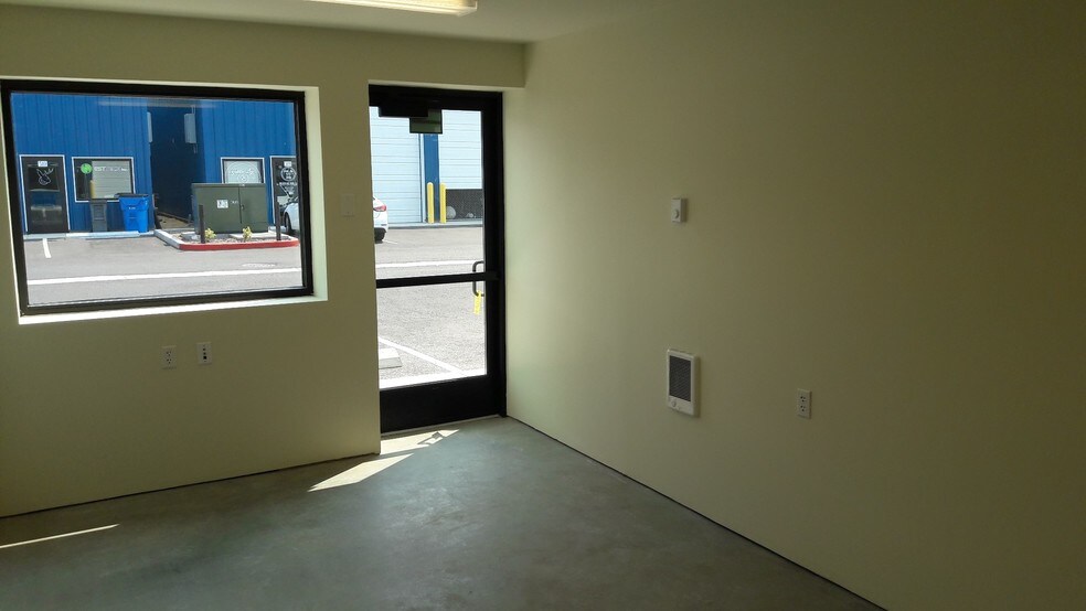 More Photos Of 5305 NE 121st Ave, Vancouver Unknown For Lease