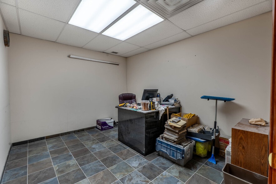 More Photos Of 1085 E Delavan Ave, Buffalo Warehouse For Sale