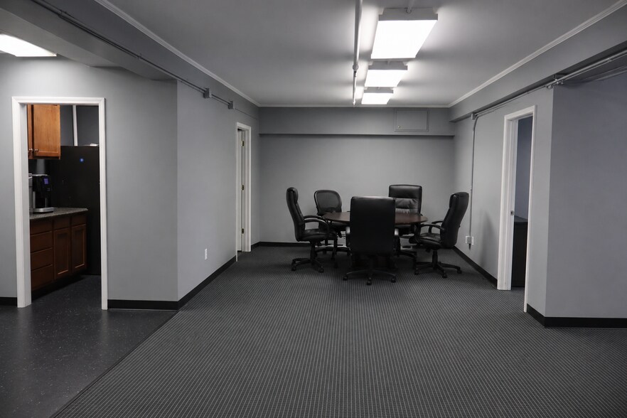 More Photos Of 939 Burke St, Winston-Salem Office For Lease
